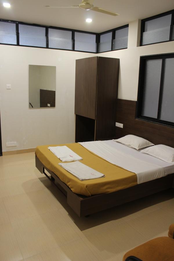 Hotel Suvarn Mandir Белгаум Экстерьер фото