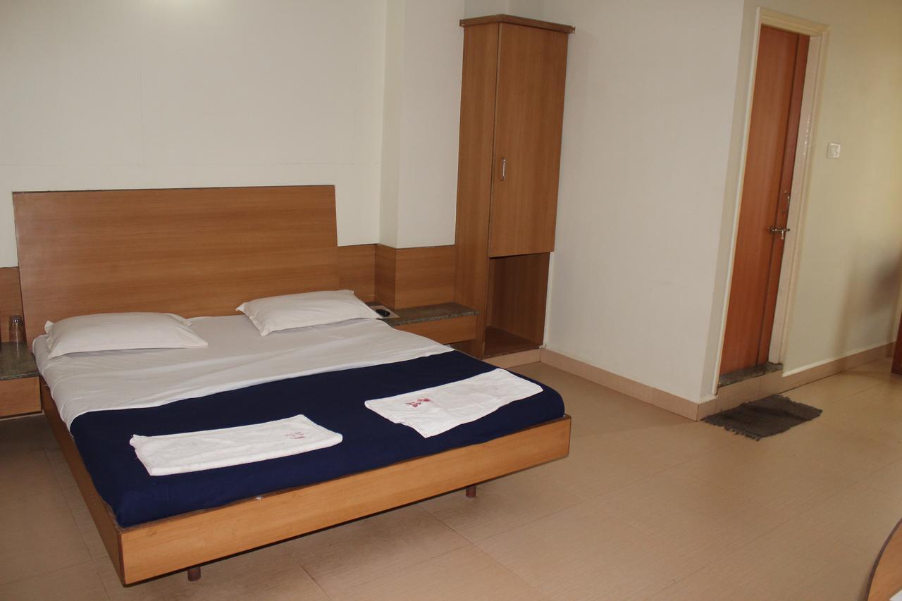 Hotel Suvarn Mandir Белгаум Экстерьер фото